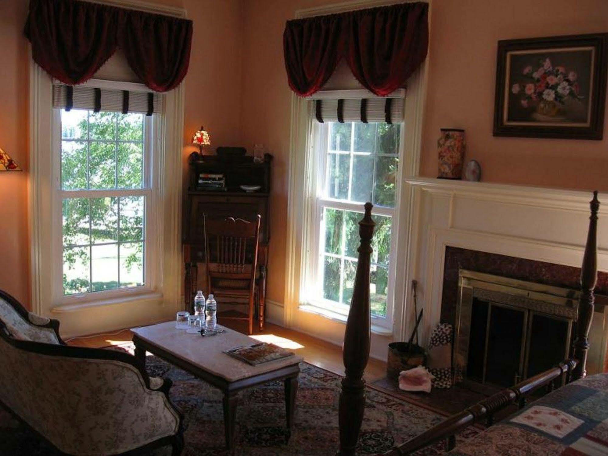 Mariaville Lake B & B Pattersonville Exterior foto
